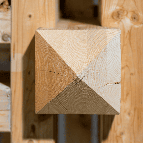 charpente industrielle de maison dans les landes